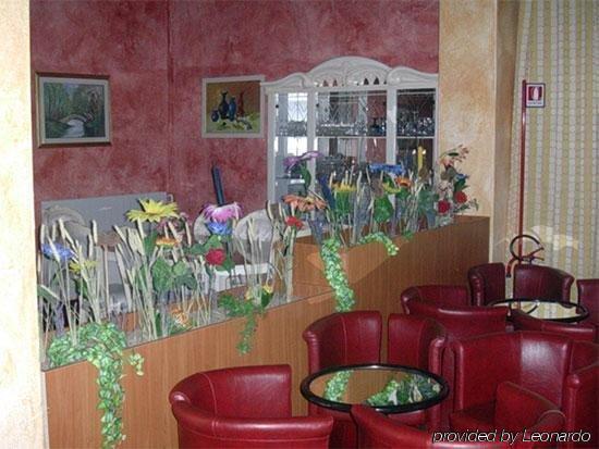 Hotel Buenos Aires Монтекатини-Терме Интерьер фото